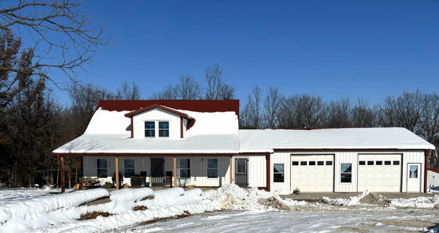 Stunning Hand-Crafted Amish Home — North of Anabel, Macon County, MO